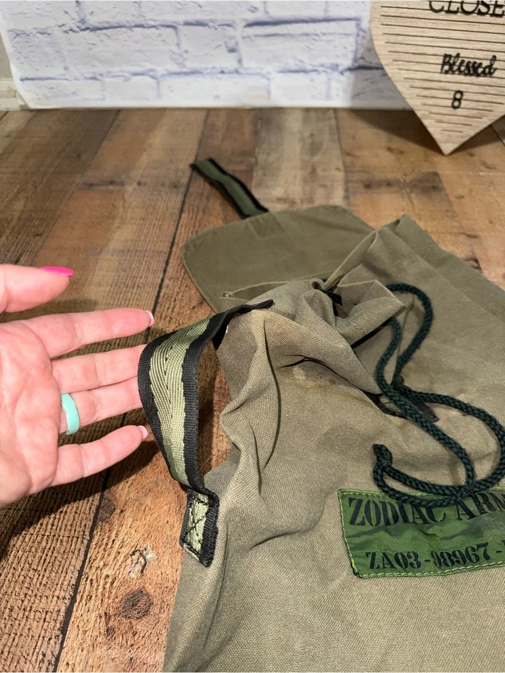 Zodiac Army Olive Drab Canvas Drawstring Backpack Rucksack ZA03-98967-1245